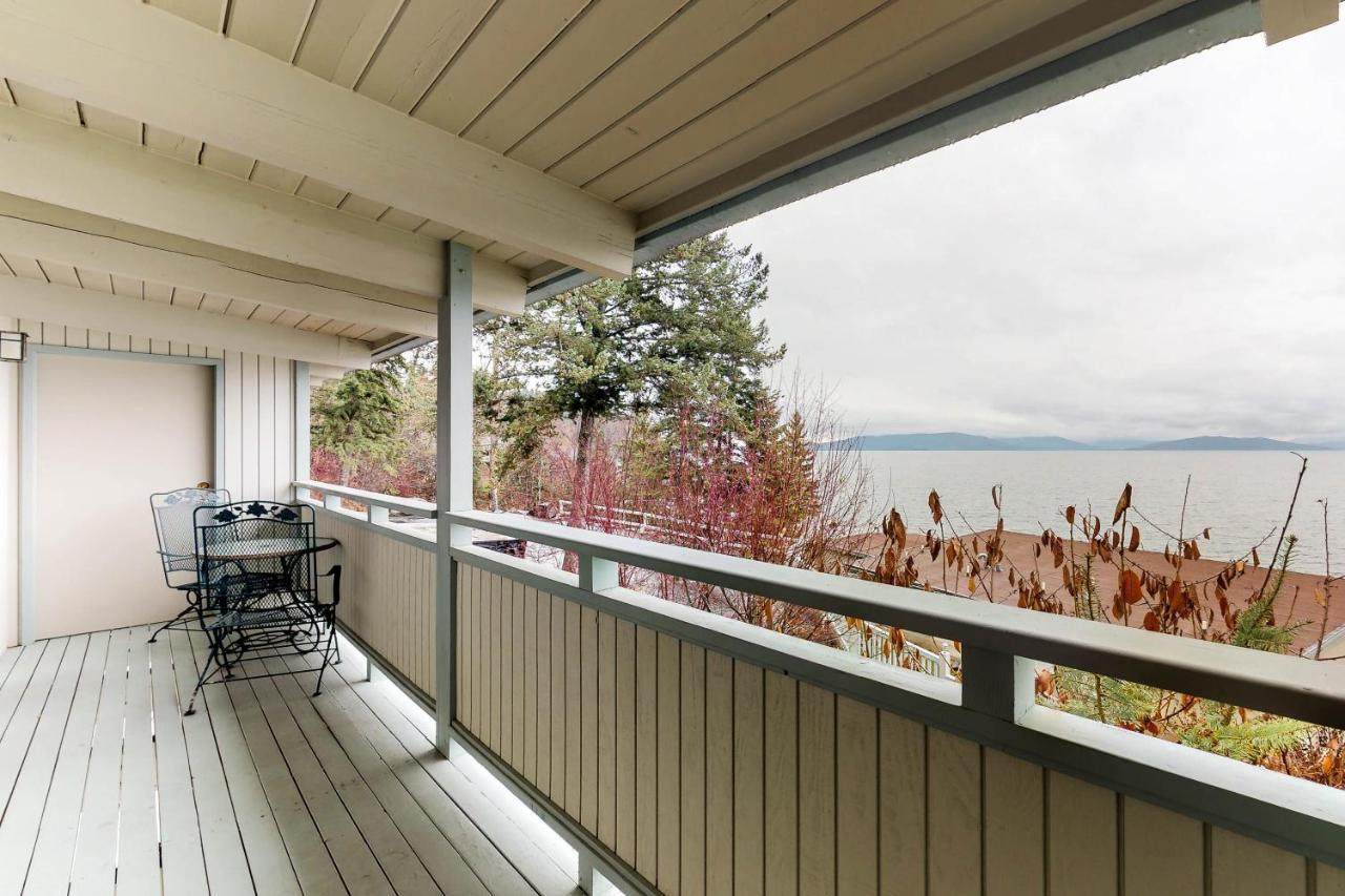 Many Springs Lakefront Condos Bigfork Værelse billede